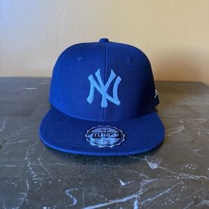 New York Yankees Cap 1/4
